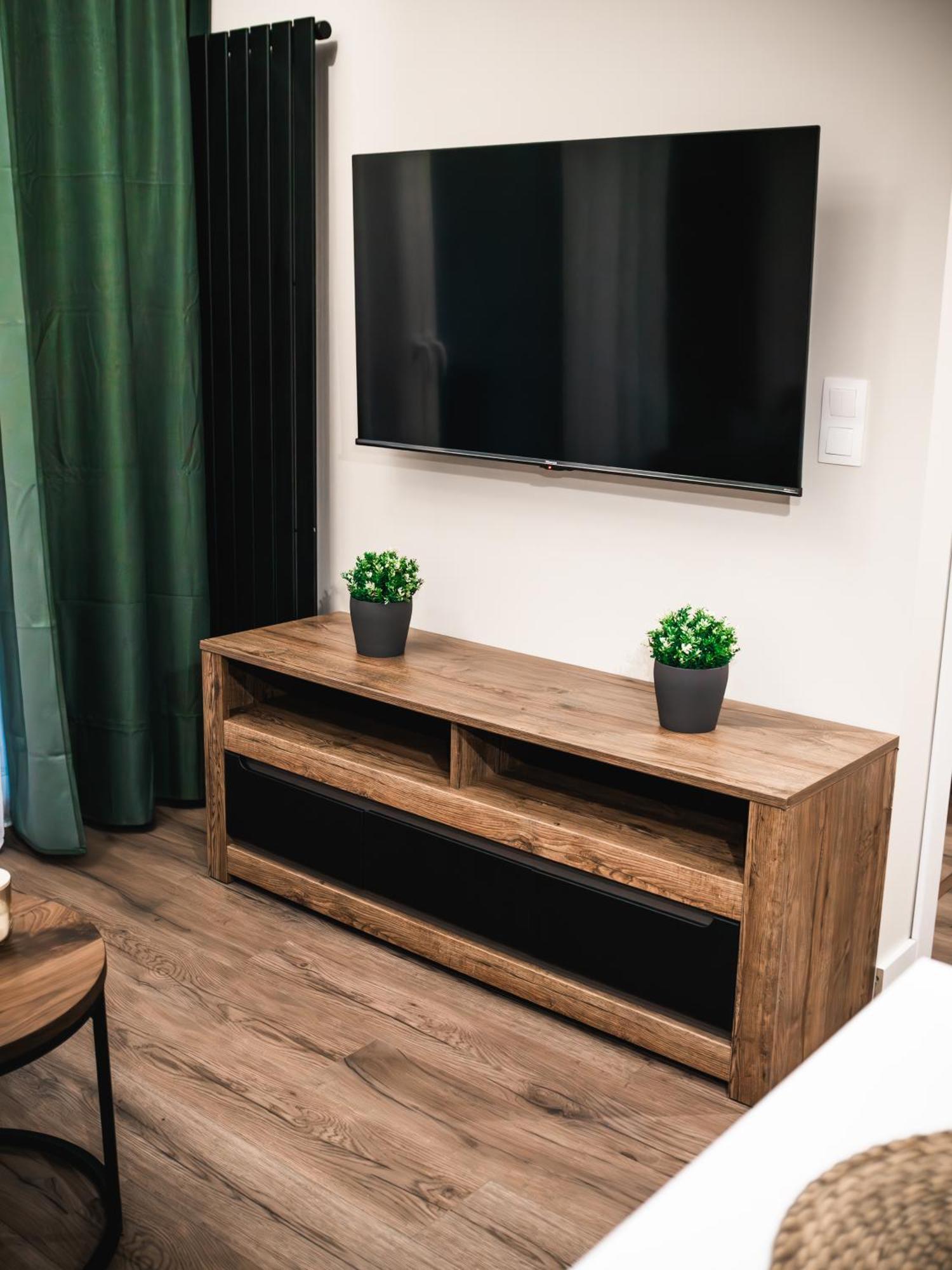 Nowy Krolowej Jadwigi 14 Apartment *